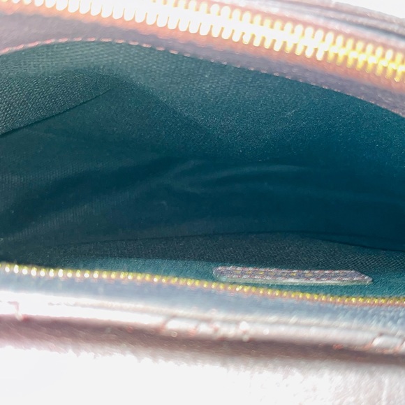 Marc Jacobs Leather Quilted Metallic Purple Shoulder Bag - Picture 8 of 9